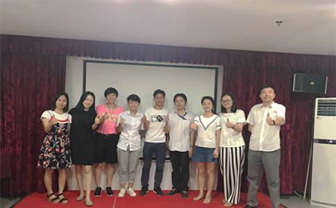  通發(fā)激光的家人們和各位美女初次見面！
